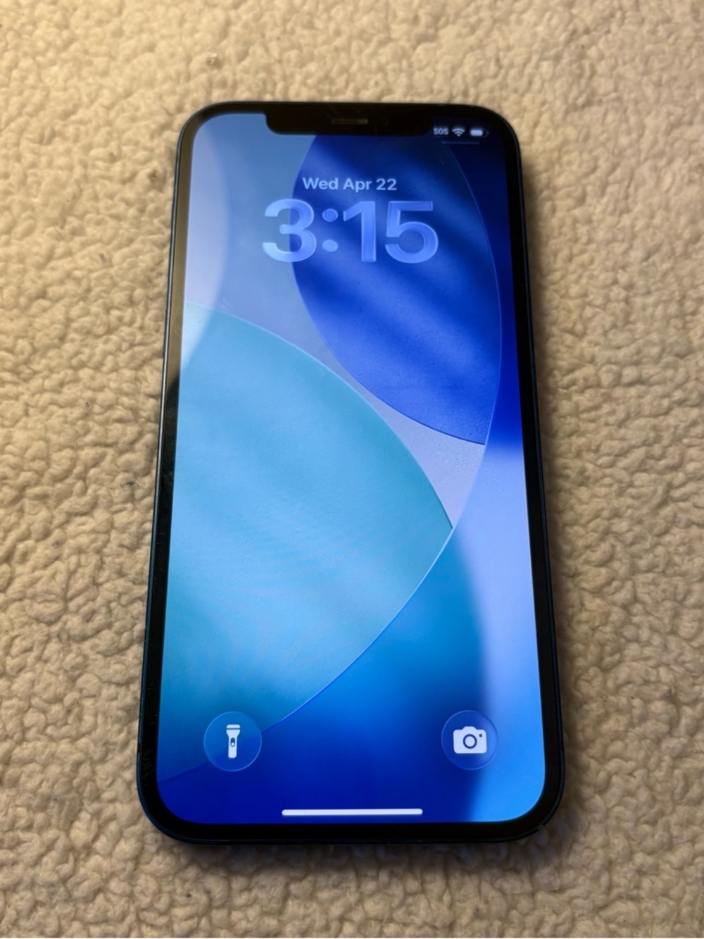 Apple iPhone 12 64 GB Blue - Picture 2 of 14